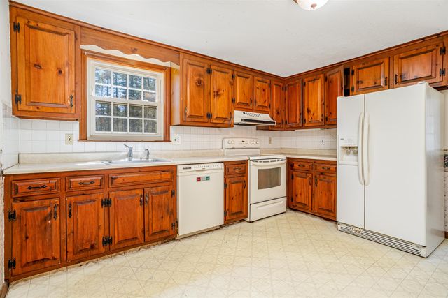 25 Cross Road, Amherst, NH 03031