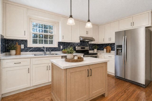 25 Cross Road, Amherst, NH 03031