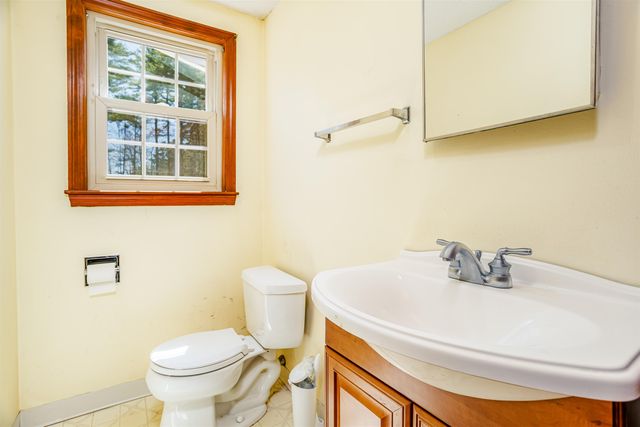 25 Cross Road, Amherst, NH 03031