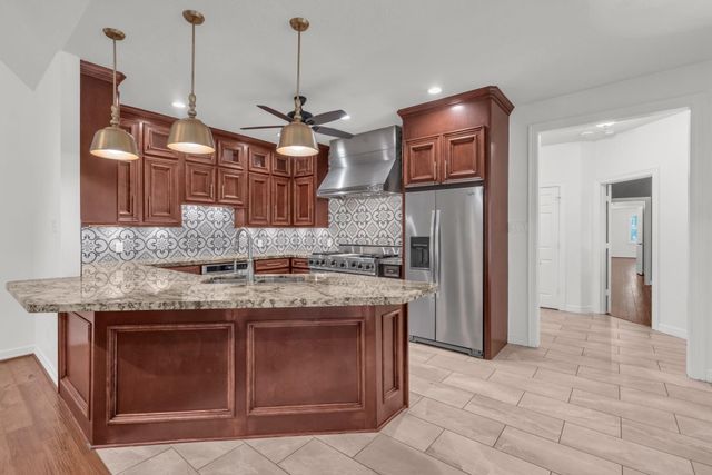 28510 Yonder Way, Houston, TX 77336