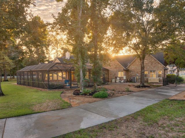 28510 Yonder Way, Houston, TX 77336