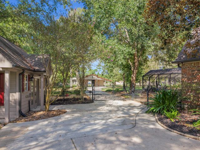 28510 Yonder Way, Houston, TX 77336