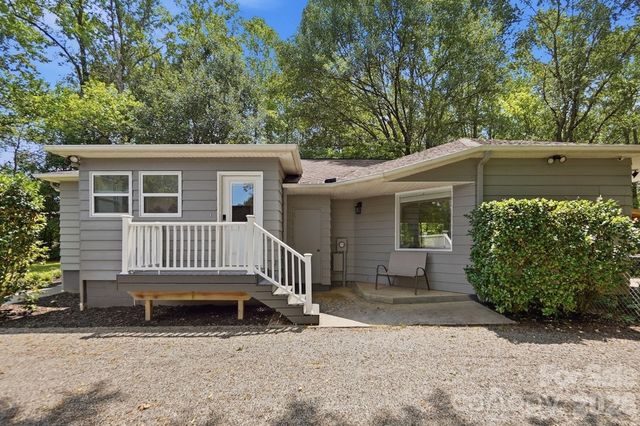 2125 Old Hickory Grove Road, Mount Holly, NC 28120