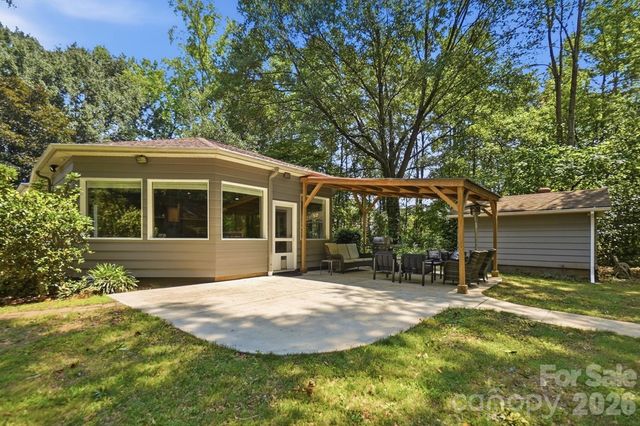 2125 Old Hickory Grove Road, Mount Holly, NC 28120