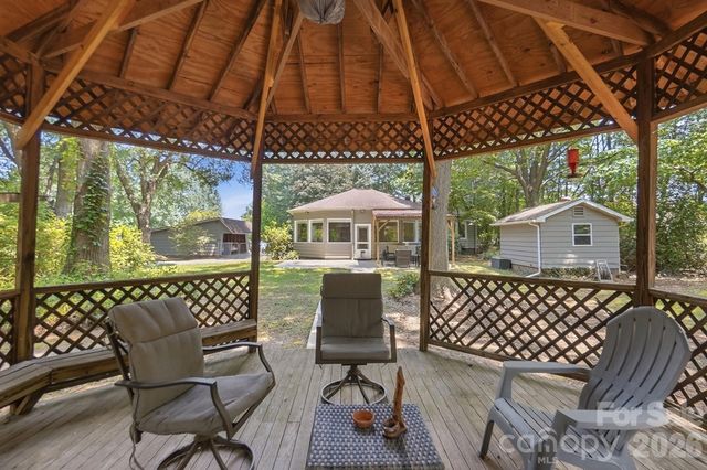 2125 Old Hickory Grove Road, Mount Holly, NC 28120