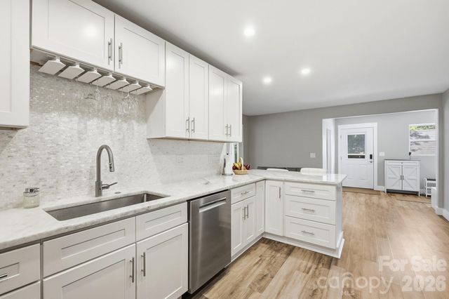 2125 Old Hickory Grove Road, Mount Holly, NC 28120