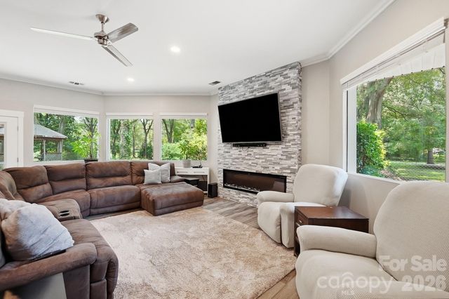 2125 Old Hickory Grove Road, Mount Holly, NC 28120