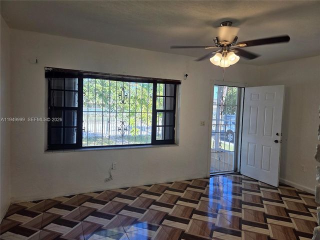 576 NW 147th St 0, Miami, FL 33168