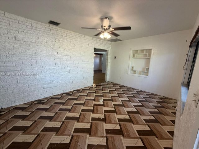 576 NW 147th St 0, Miami, FL 33168