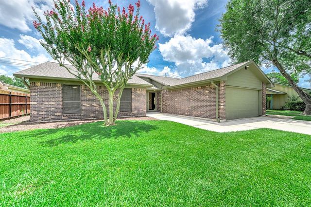 9822 Sageorchard Lane, Houston, TX 77089
