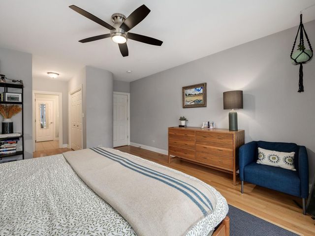 1945 W Erie Street 1W, Chicago, IL 60622