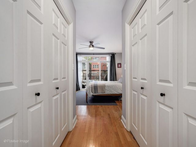1945 W Erie Street 1W, Chicago, IL 60622