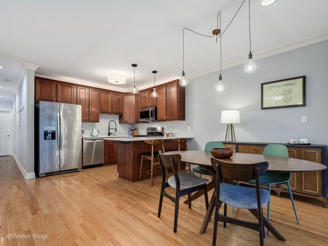 1945 W Erie Street 1W, Chicago, IL 60622