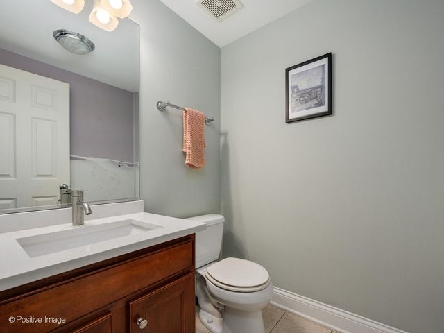 1945 W Erie Street 1W, Chicago, IL 60622