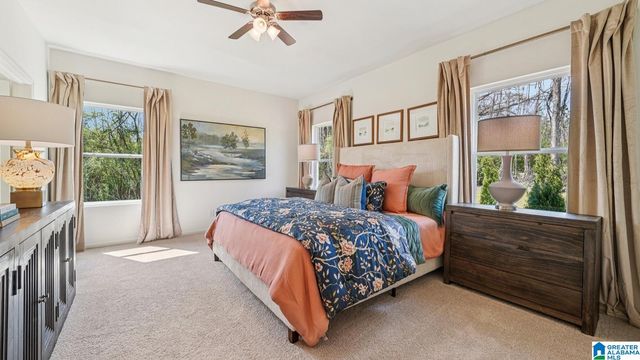 136 MILL POINT WAY, Calera, AL 35040