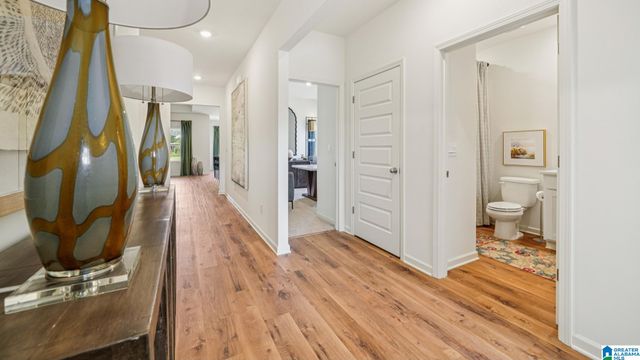 136 MILL POINT WAY, Calera, AL 35040
