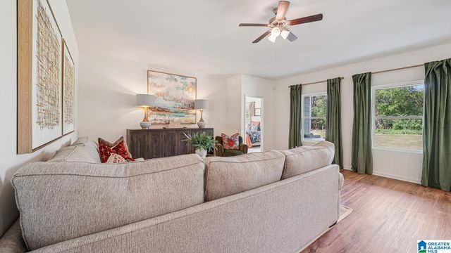 136 MILL POINT WAY, Calera, AL 35040