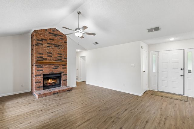 215 Aspenway Drive, Coppell, TX 75019