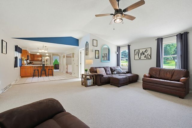 14 Revere Rd, Southwick, MA 01077