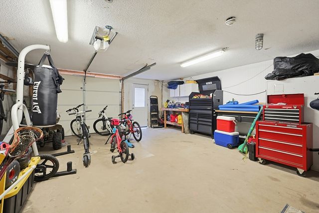 14 Revere Rd, Southwick, MA 01077