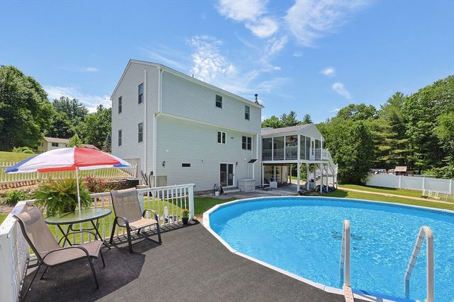14 Revere Rd, Southwick, MA 01077