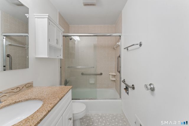 82 Olcott Way 82, Ridgefield, CT 06877