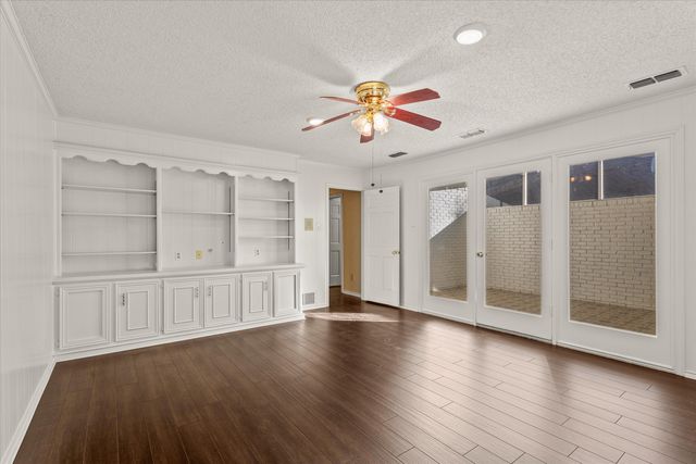 9607 Uxbridge Avenue, Lubbock, TX 79424