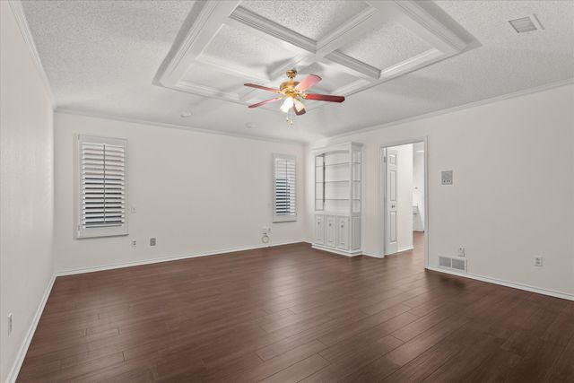 9607 Uxbridge Avenue, Lubbock, TX 79424