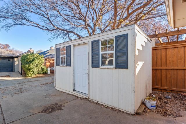 9607 Uxbridge Avenue, Lubbock, TX 79424