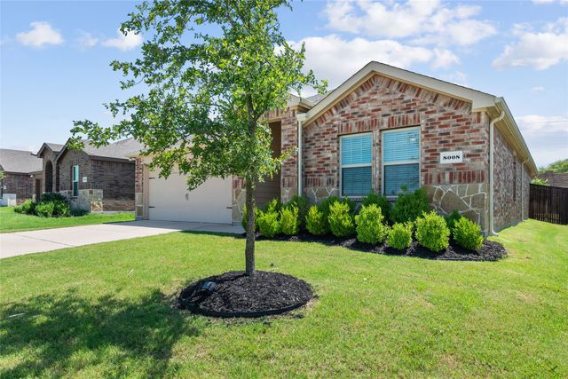 8008 Gallup Avenue, Aubrey, TX 76227