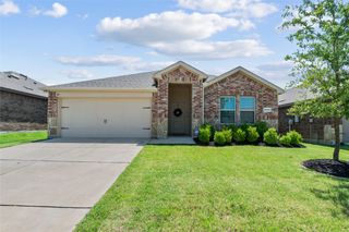 8008 Gallup Avenue, Aubrey, TX 76227