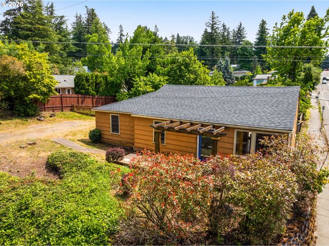 4836 Sw CORONADO St, Portland, OR 97219