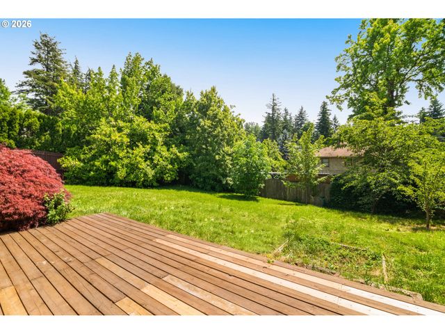 4836 Sw CORONADO St, Portland, OR 97219