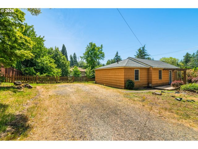 4836 Sw CORONADO St, Portland, OR 97219