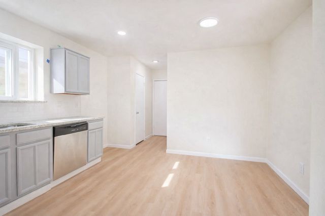 2421 Claremont Drive, Grand Prairie, TX 75052