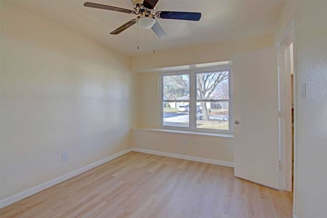 2421 Claremont Drive, Grand Prairie, TX 75052