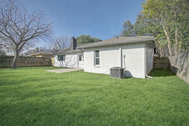 2421 Claremont Drive, Grand Prairie, TX 75052