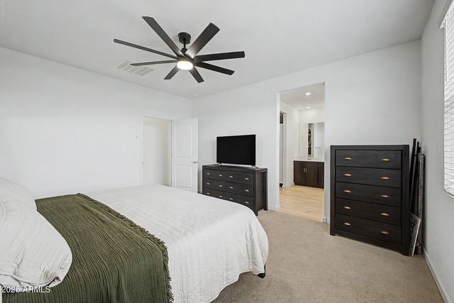 16033 W COTTONTAIL Lane, Surprise, AZ 85387