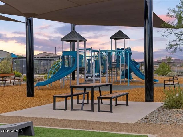 16033 W COTTONTAIL Lane, Surprise, AZ 85387