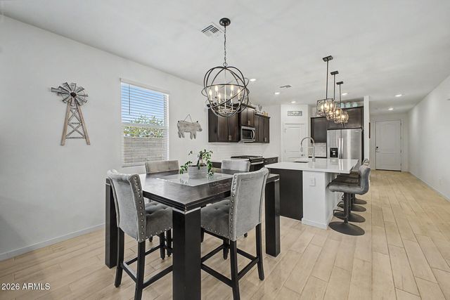 16033 W COTTONTAIL Lane, Surprise, AZ 85387