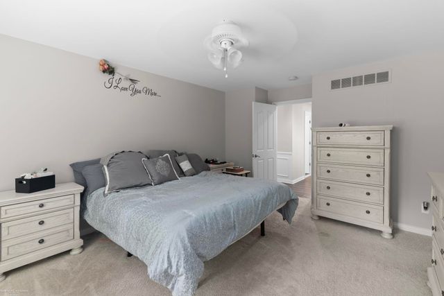 37259 Willow Creek Lane, New Baltimore, MI 48047