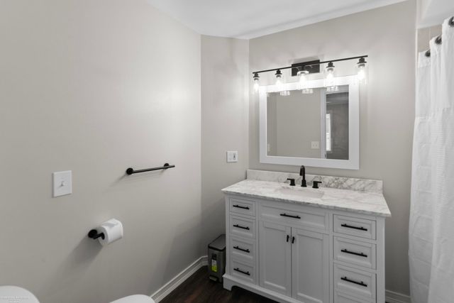 37259 Willow Creek Lane, New Baltimore, MI 48047