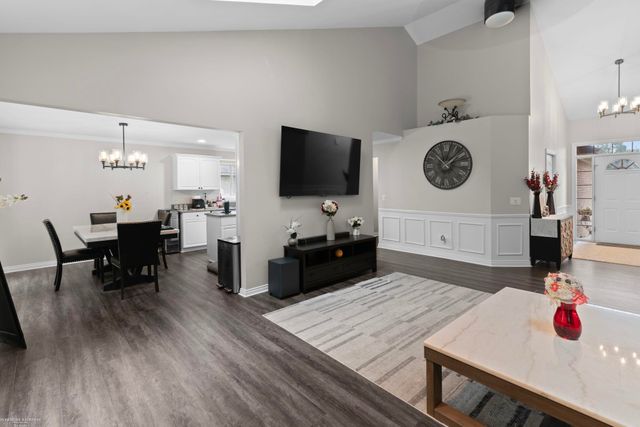 37259 Willow Creek Lane, New Baltimore, MI 48047