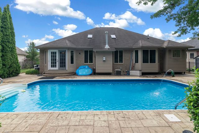 37259 Willow Creek Lane, New Baltimore, MI 48047