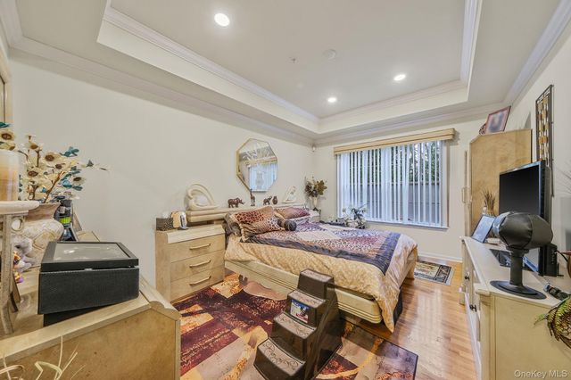 119 Wildwood Circle, Holtsville, NY 11742