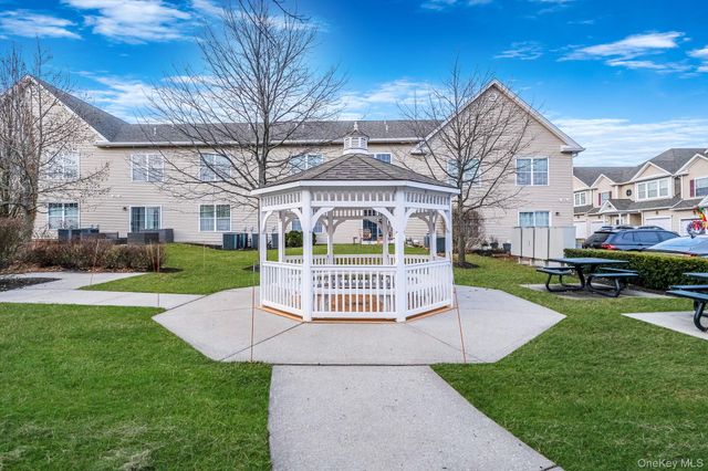 119 Wildwood Circle, Holtsville, NY 11742