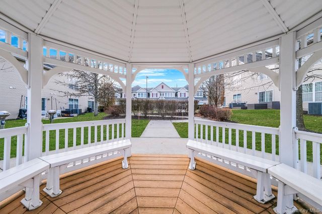 119 Wildwood Circle, Holtsville, NY 11742