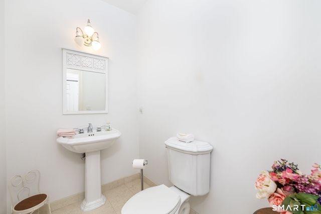 719 East Street, Southington, CT 06489