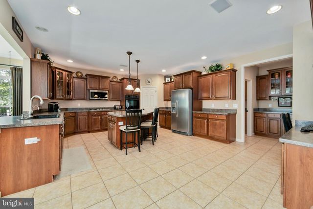 203 CHERRY TREE CT, Franklinville, NJ 08322