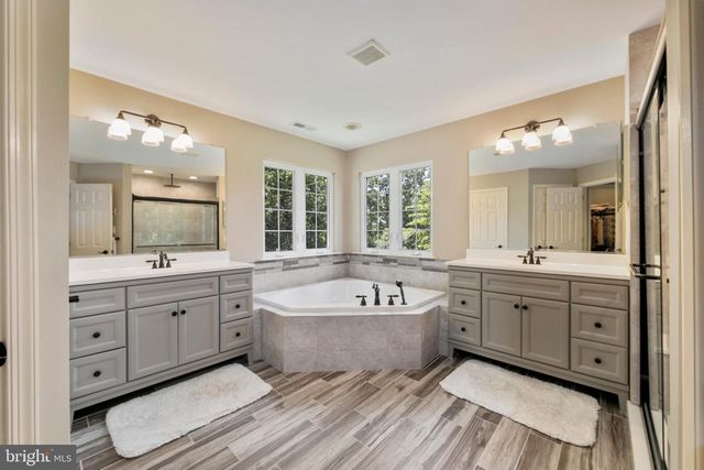 203 CHERRY TREE CT, Franklinville, NJ 08322